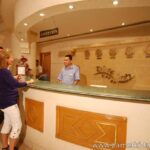 Правила поведения в отеле и покупка сувениров