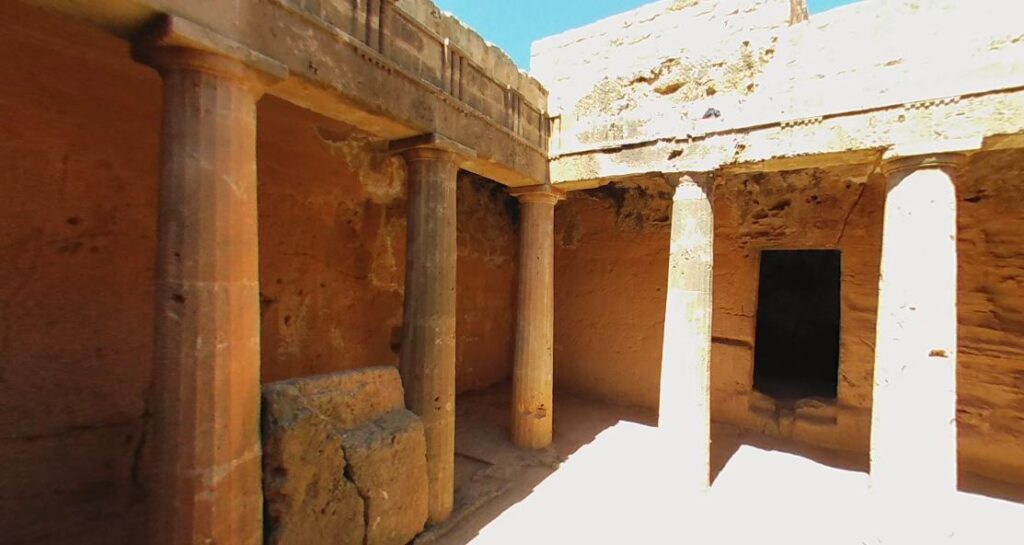 Царские гробницы Пафос