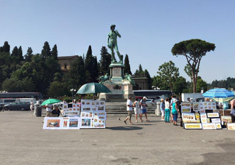 Площадь Микеланджело