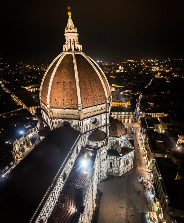 Санта-Мария-дель-Фьоре Флоренция, Италия