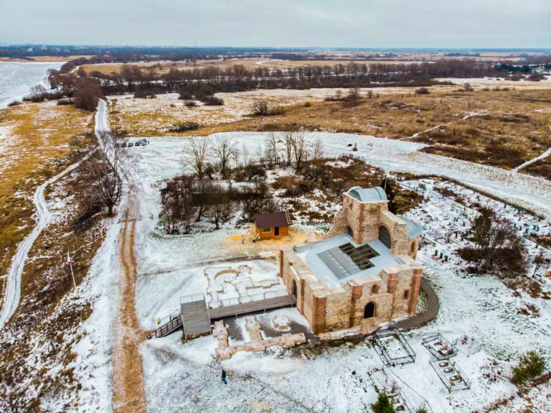 Рюриково городище после реконструкии