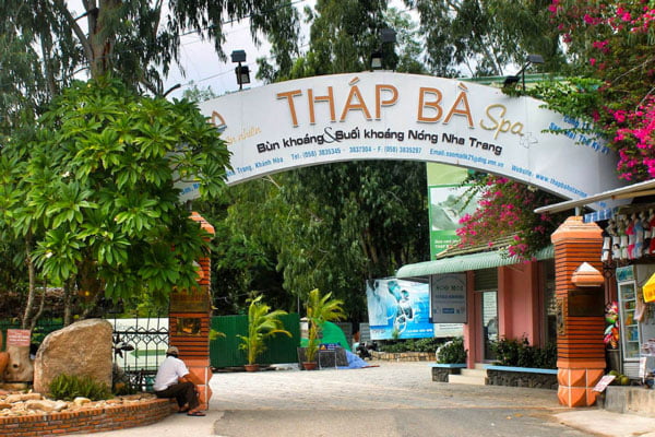 Центр горячих источников Тап Ба